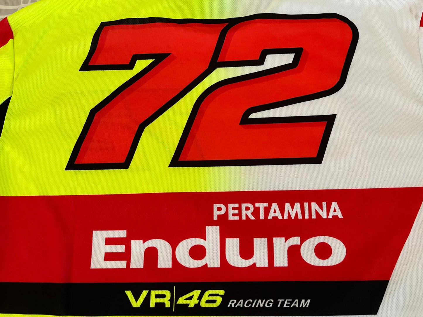VR46 Racing Team Pertamina Enduro T-Shirt Gelb-weiß Marco Bezzecchi 72 Größe M - Neu