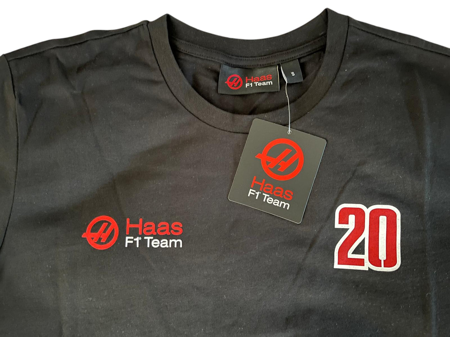 Original Kevin Magnussen #20 Haas F1 Team T-Shirt Black – Official Formula One Merchandise - Size S