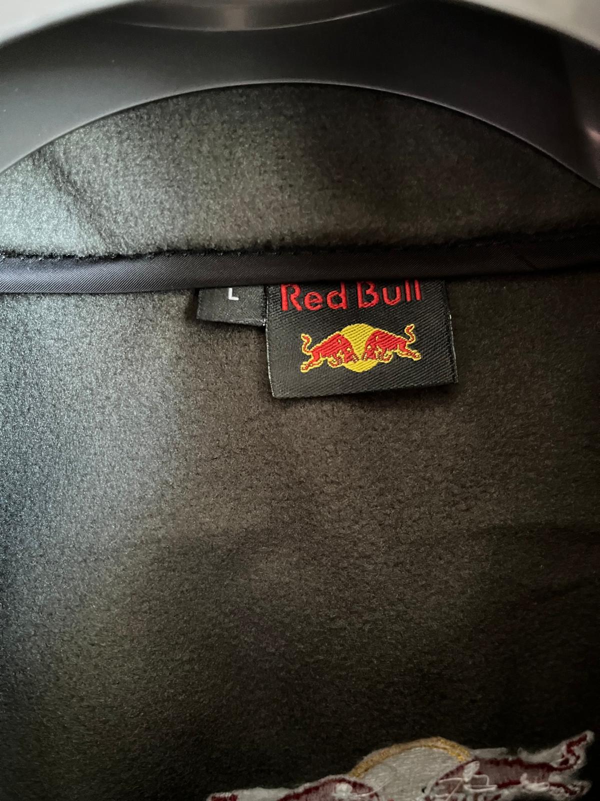**Red Bull Formula 1 Men's Soft Shell Jacket – Windproof with Detachable Hood – New**