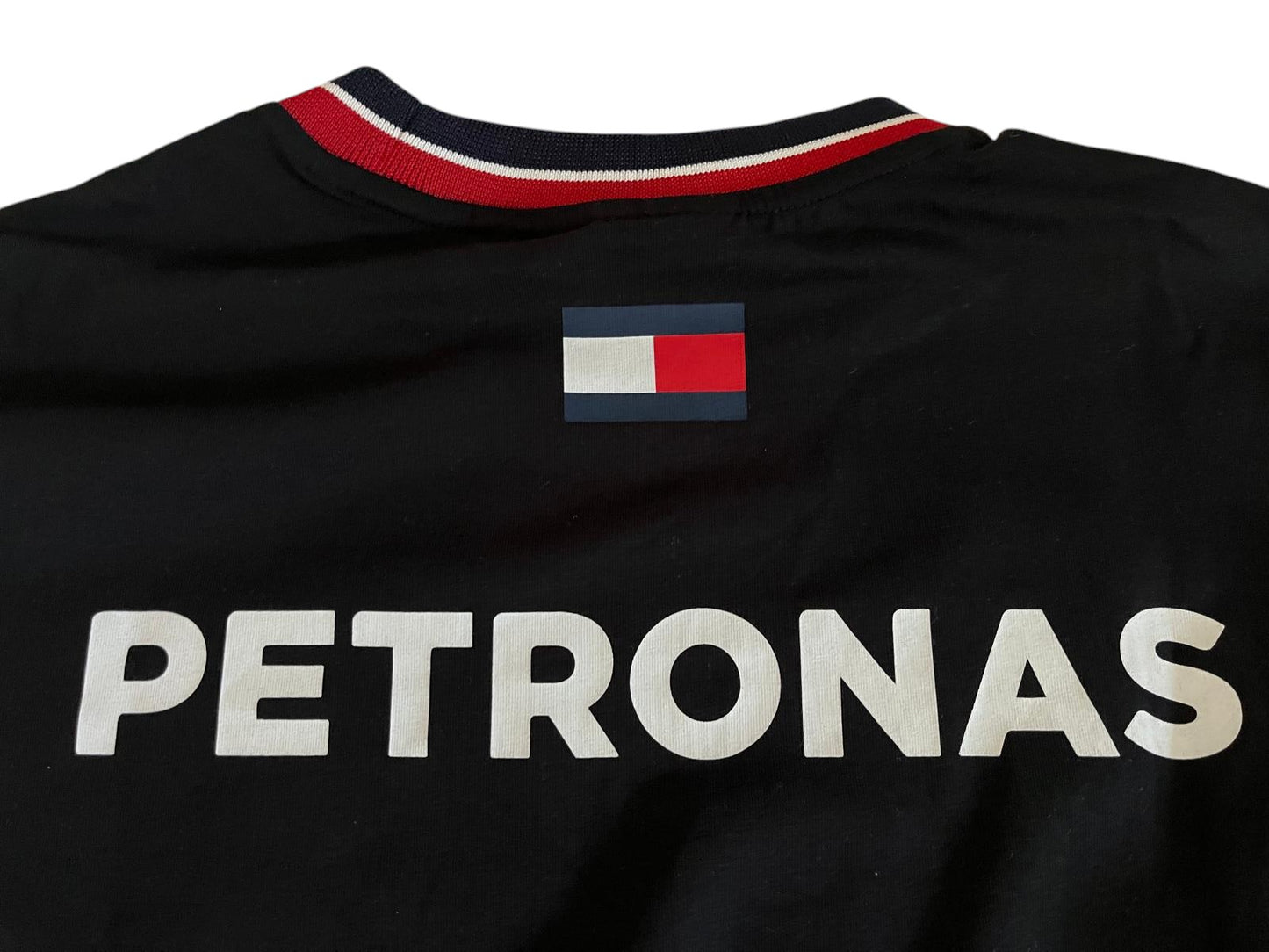 Mercedes AMG Petronas F1 T-Shirt Longsleeve (Langen Armen) in Schwarz Größe S
