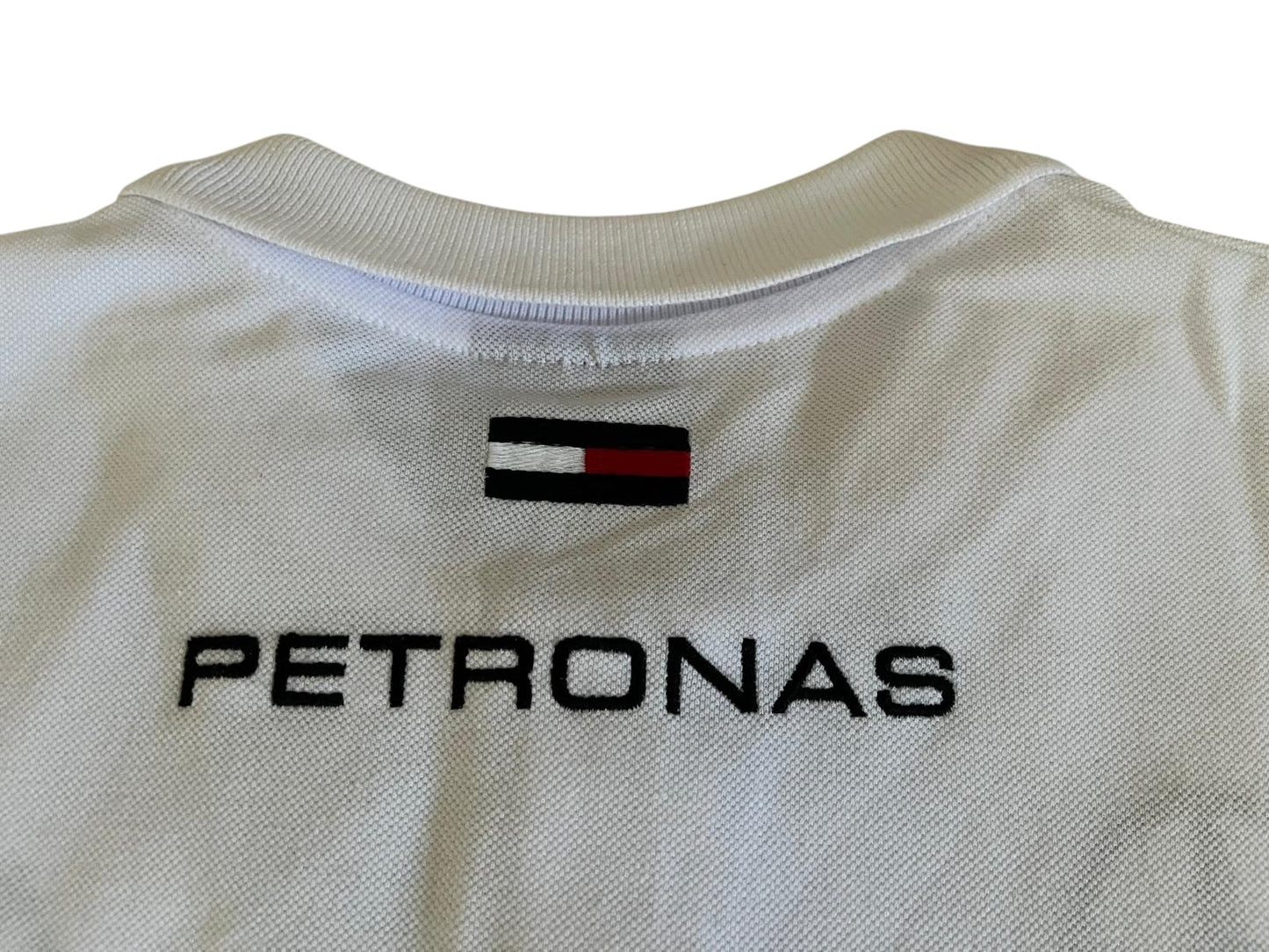 Mercedes AMG Petronas F1 Poloshirt in Weiß mit gestickten Logos