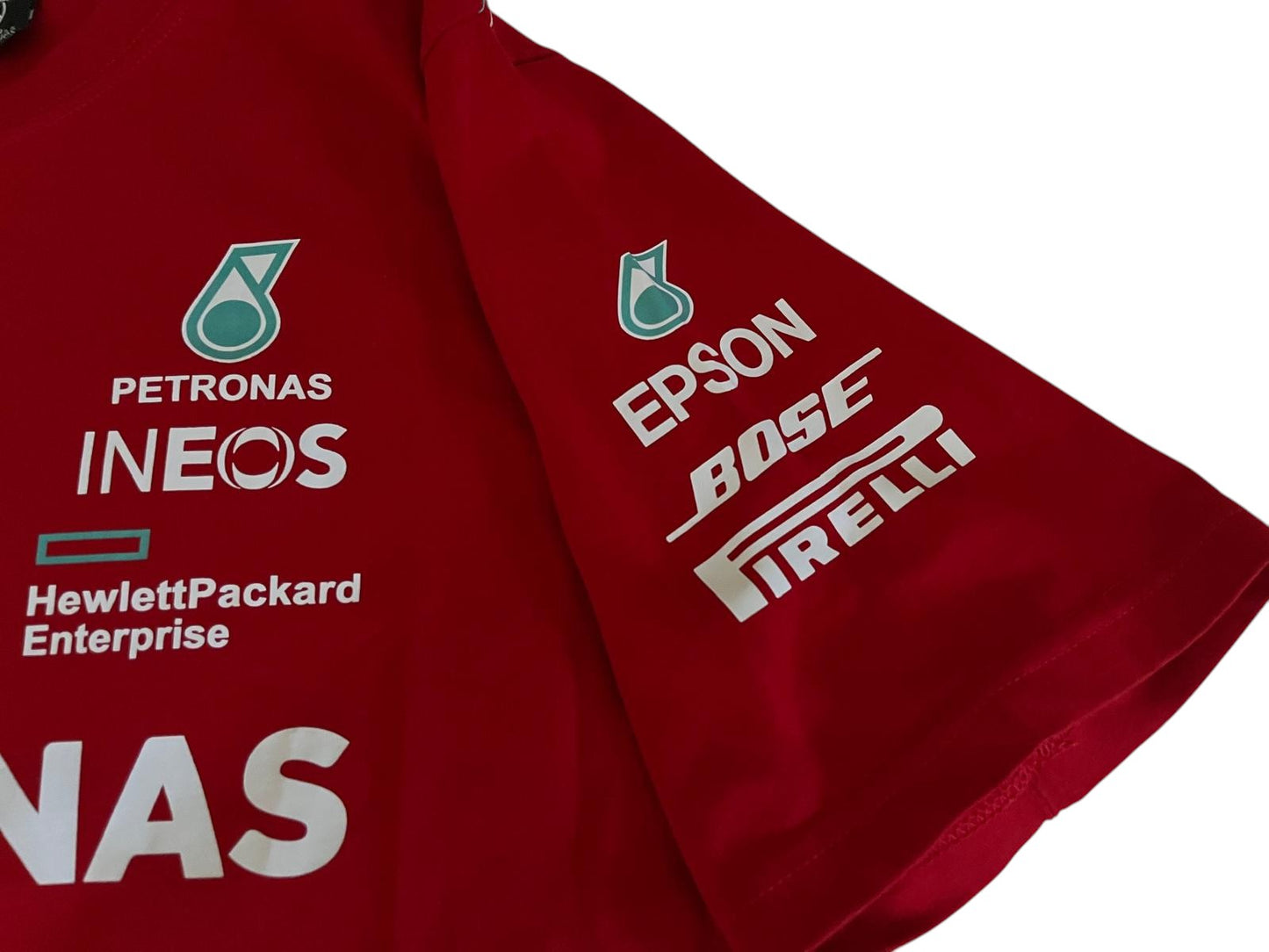 Mercedes AMG Petronas F1 T-Shirt in Rot mit Front- und Backprint