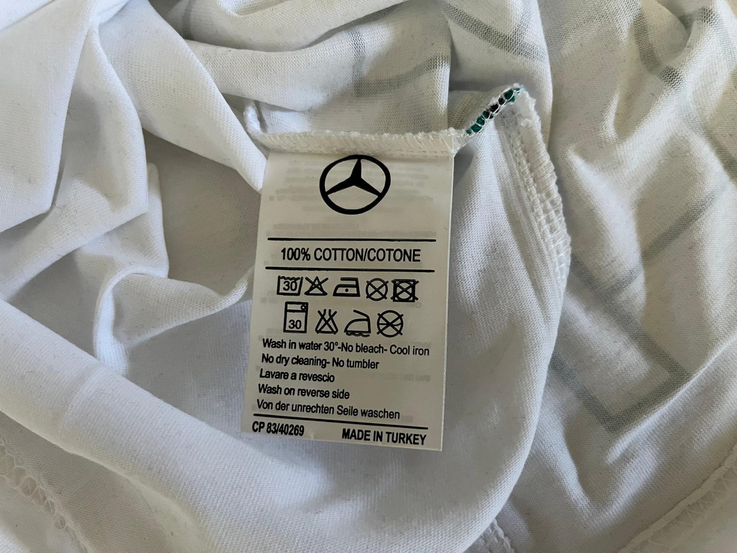 Mercedes AMG Petronas F1 T-Shirt Weiß Baumwolle mit Frontprint